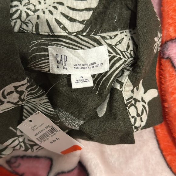 Green Hawaiian Shirt with Turtle Print - Picture 3 of 3